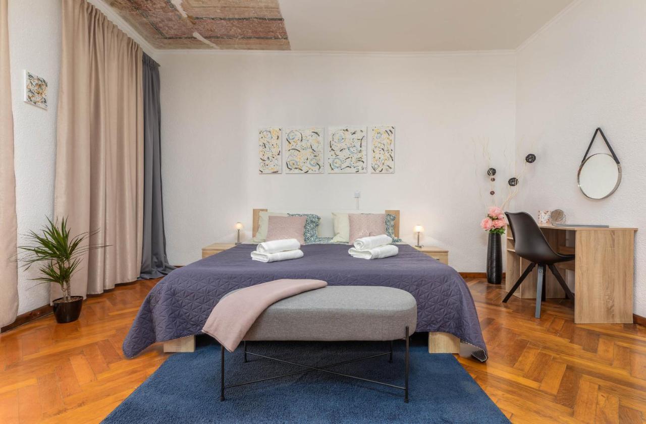 Apartment Melanie Pula Bagian luar foto
