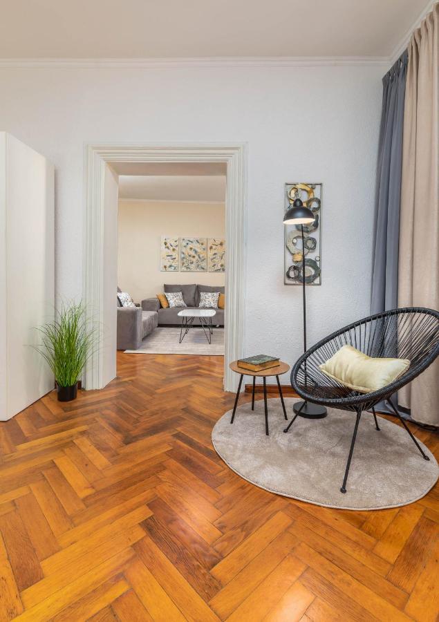 Apartment Melanie Pula Bagian luar foto