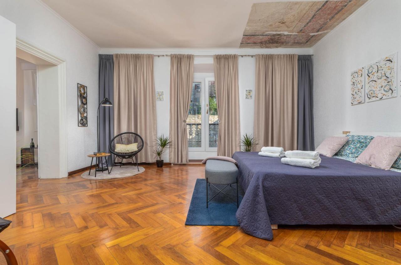 Apartment Melanie Pula Bagian luar foto