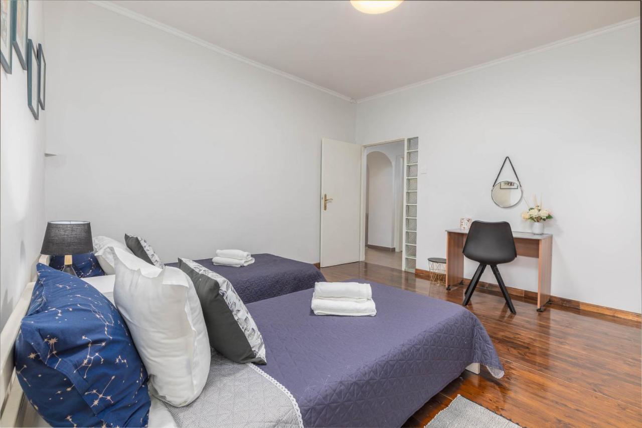Apartment Melanie Pula Bagian luar foto